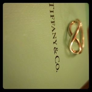 Tiffinay &co infinity ring